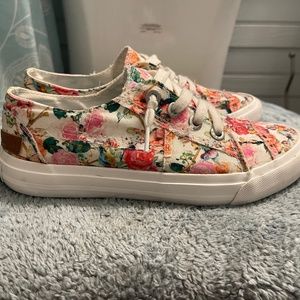 Women’s Blowfish Marley Floral Shoes Size 7